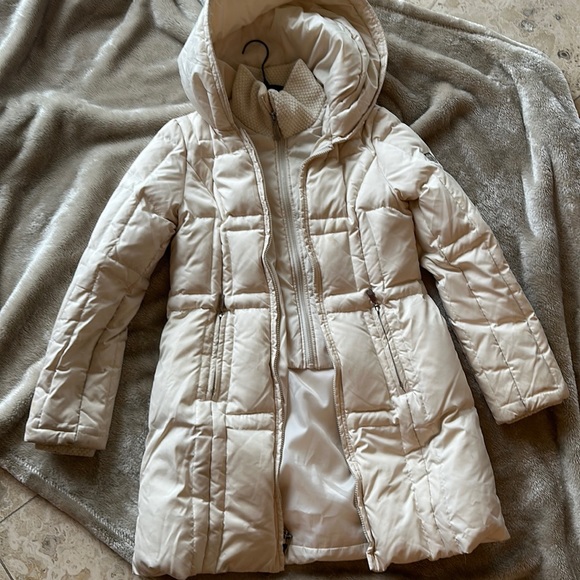Vince Camuto Jackets & Blazers - Vince Camuto Quilted Hooded Puffer Coat